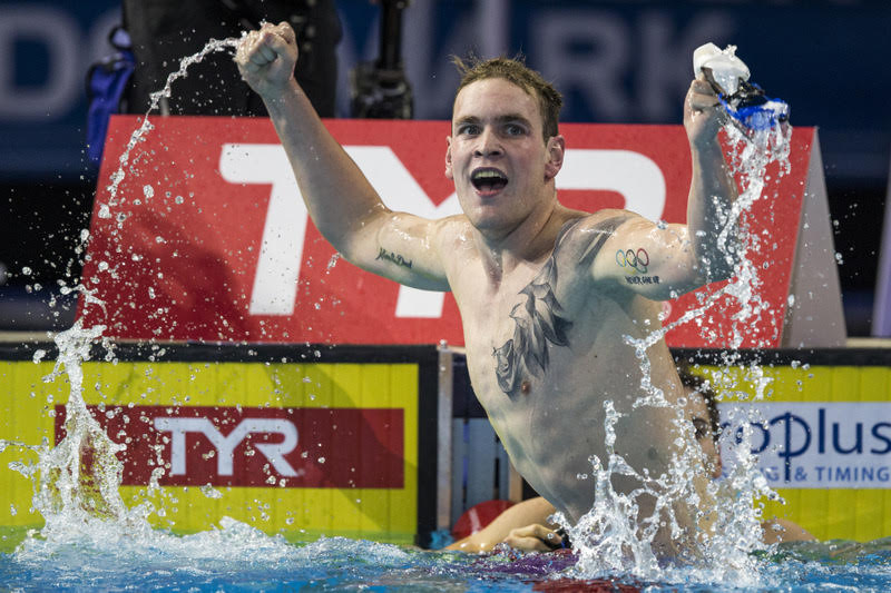 Peter Bernek of Hungary celebrates after winning in the men's 400m Individual Medley (IM) Final during the 19th LEN European Short Course Swimming Championships held at the Royal Arena in Copenhagen, Denmark, Thursday, Dec. 14, 2017. (Photo by Patrick B. Kraemer / MAGICPBK)