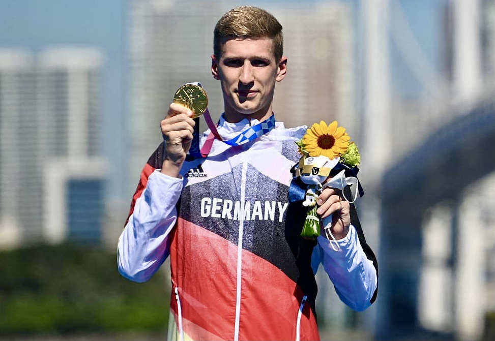 Wellbrock groß in Japan – Die Olympiasieger von Tokio schlagen Deutschland mit 1:3 und holen sich in Fukuoka den Weltmeistertitel im 10-km-Rennen