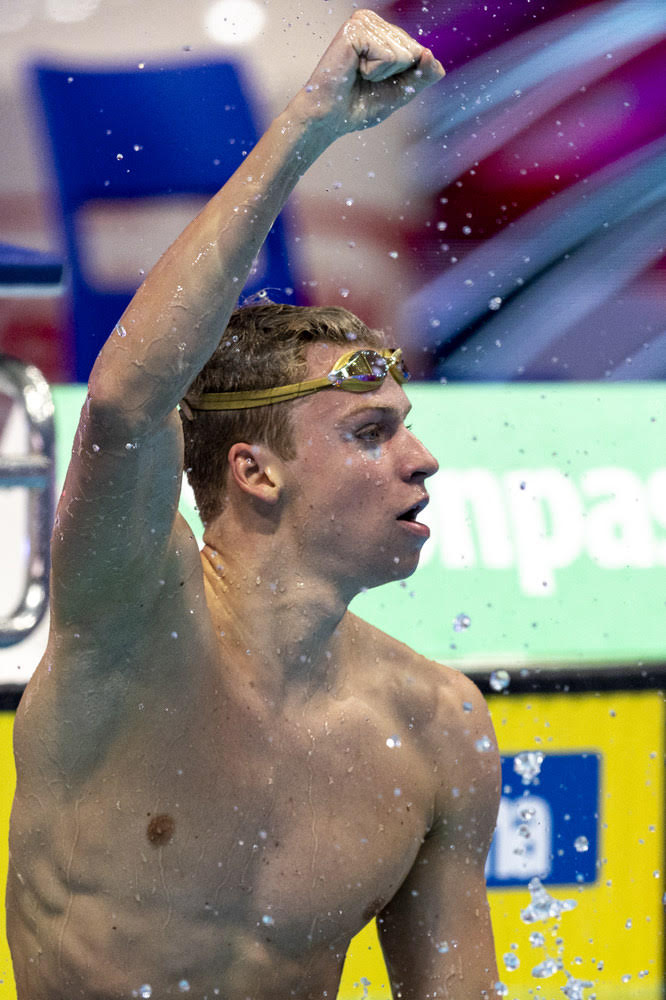 Leon MARCHAND of France celebrates after winning in the Men's 400m Individual Medley (IM) Final during the swimming events of the 19th Fina World Championships held at the Duna Arena in Budapest, Hungary, Saturday, June 18, 2022. (Photo by Patrick B. Kraemer / MAGICPBK)