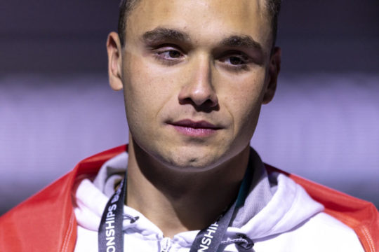 Milak MILAK of Hungary walks out after the medal photocall for the Men's 200m Butterfly Final during the swimming events of the 19th Fina World Championships held at the Duna Arena in Budapest, Hungary, Tuesday, June 21, 2022. (Photo by Patrick B. Kraemer / MAGICPBK)